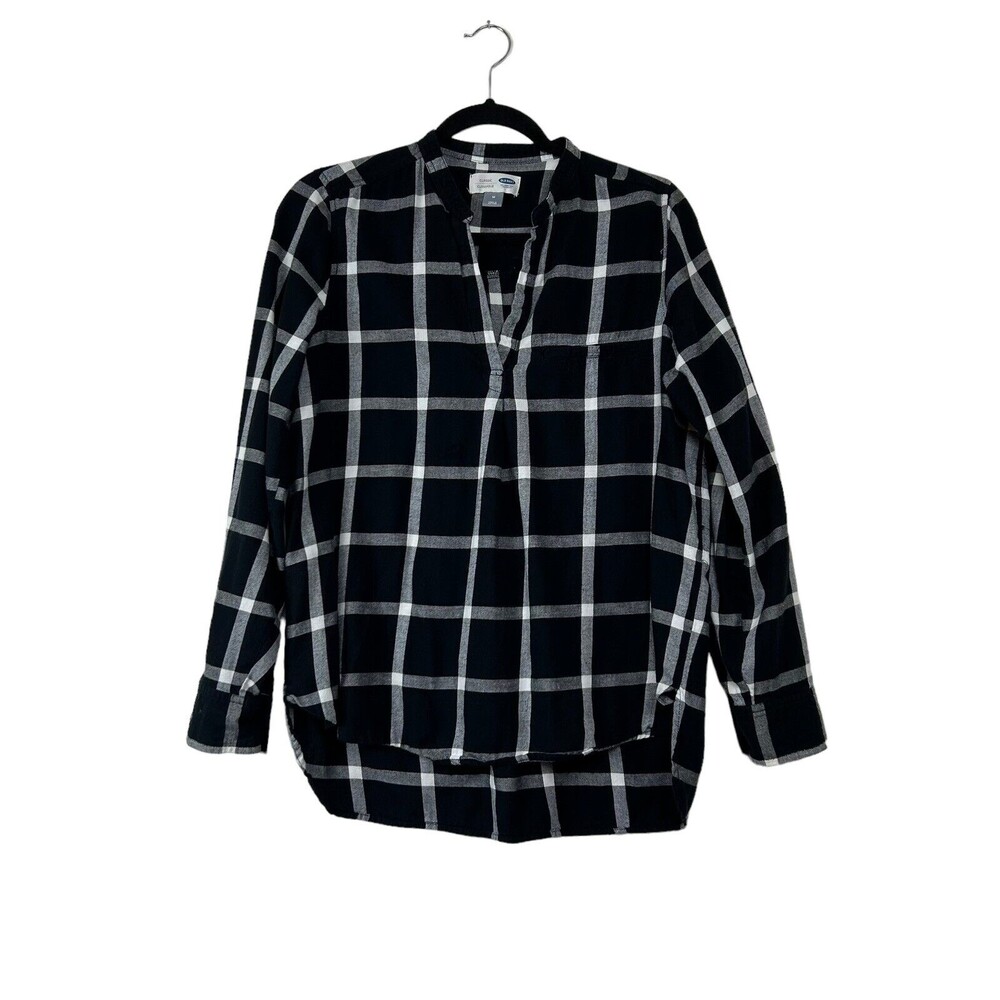 Old Navy Classic pullover black plaid long sleeve shirt size M